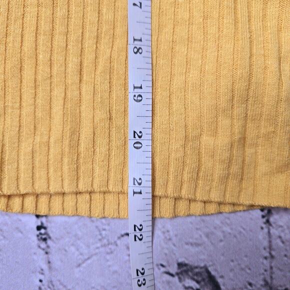 Christian Siriano Linen Blend Butter Yellow Button V-Neck Cardigan Size Medium - Picture 10 of 11